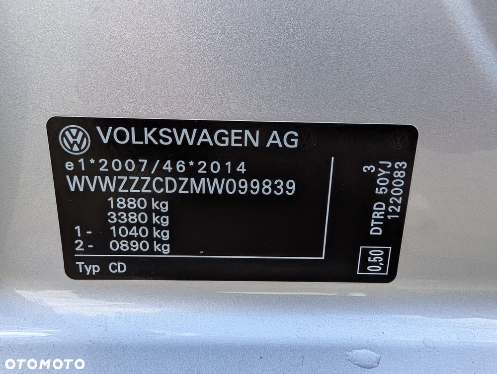 Volkswagen Golf 2.0 TDI Life - 38
