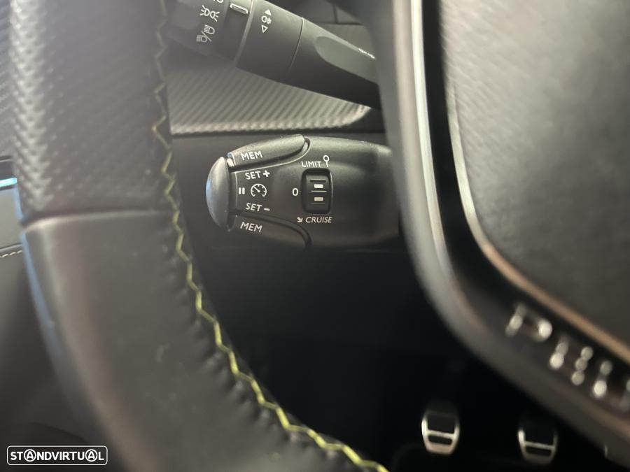 Peugeot 2008 1.2 PureTech GT - 27