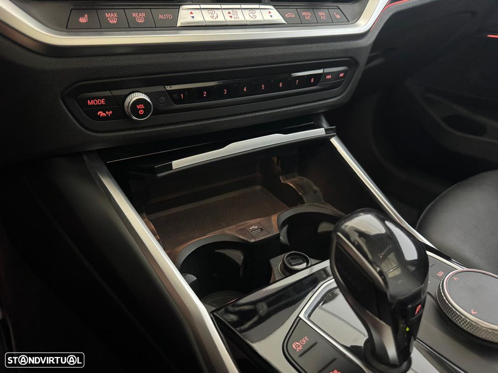 BMW 320 d Pack M Auto - 25