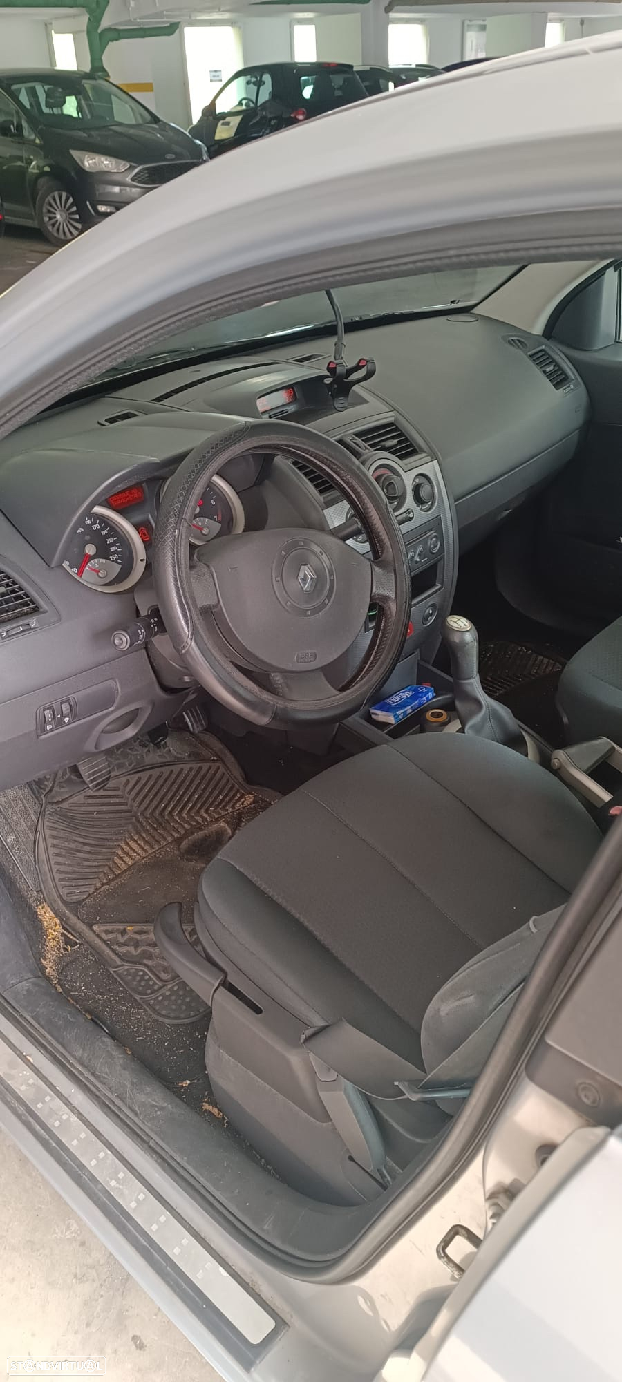 Renault Mégane 1.4 Confort - 4