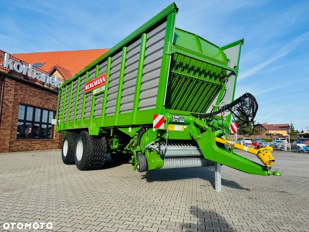Bergmann Przyczepa samozbierająca Shuttle 470 K duża pojemność - 13