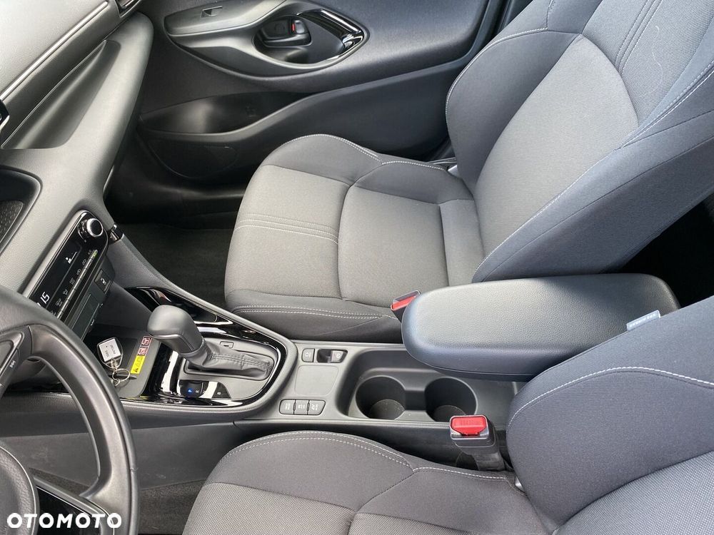 Toyota Yaris Hybrid 1.5 Style - 22
