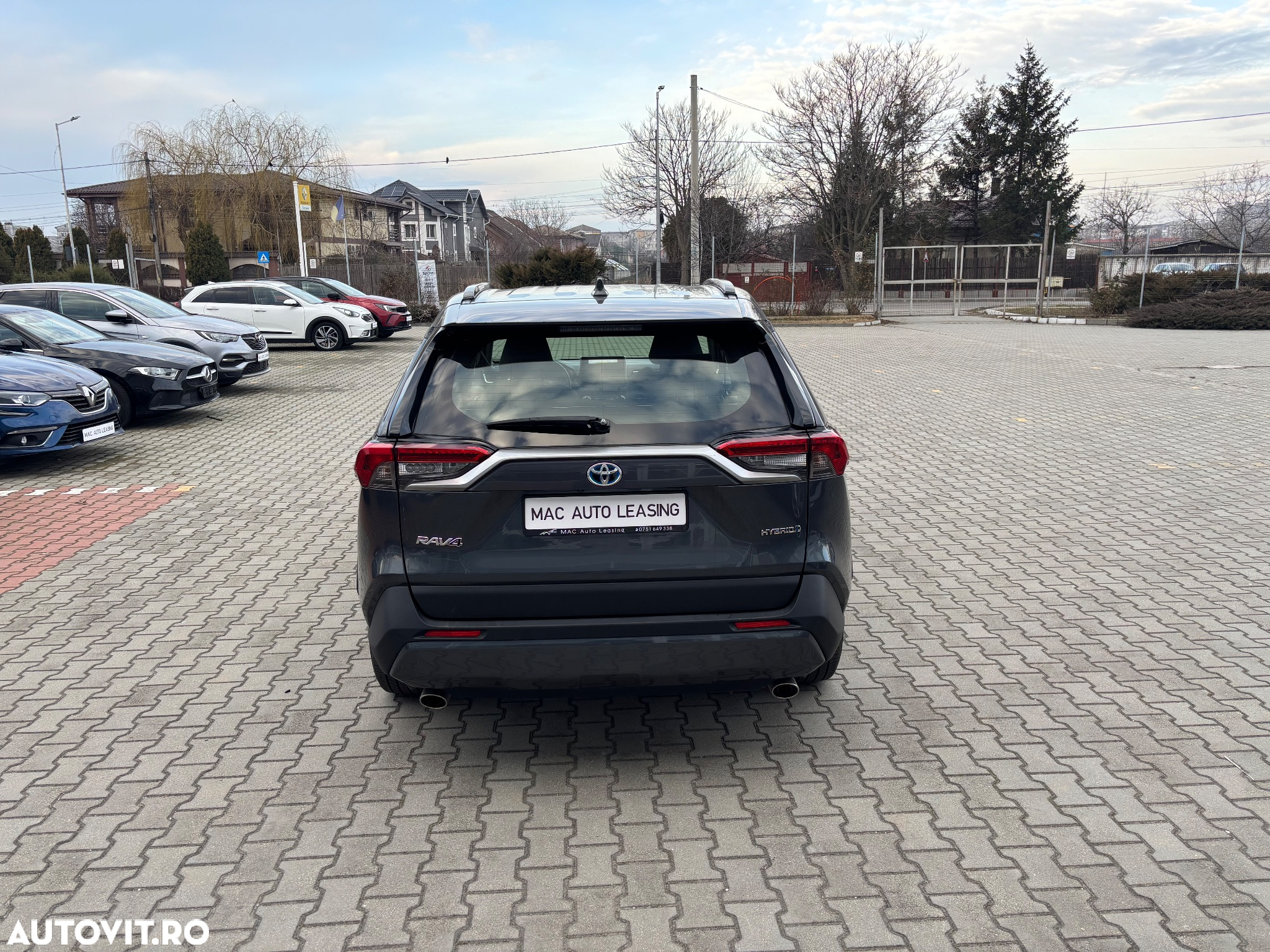 Toyota RAV4 - 5