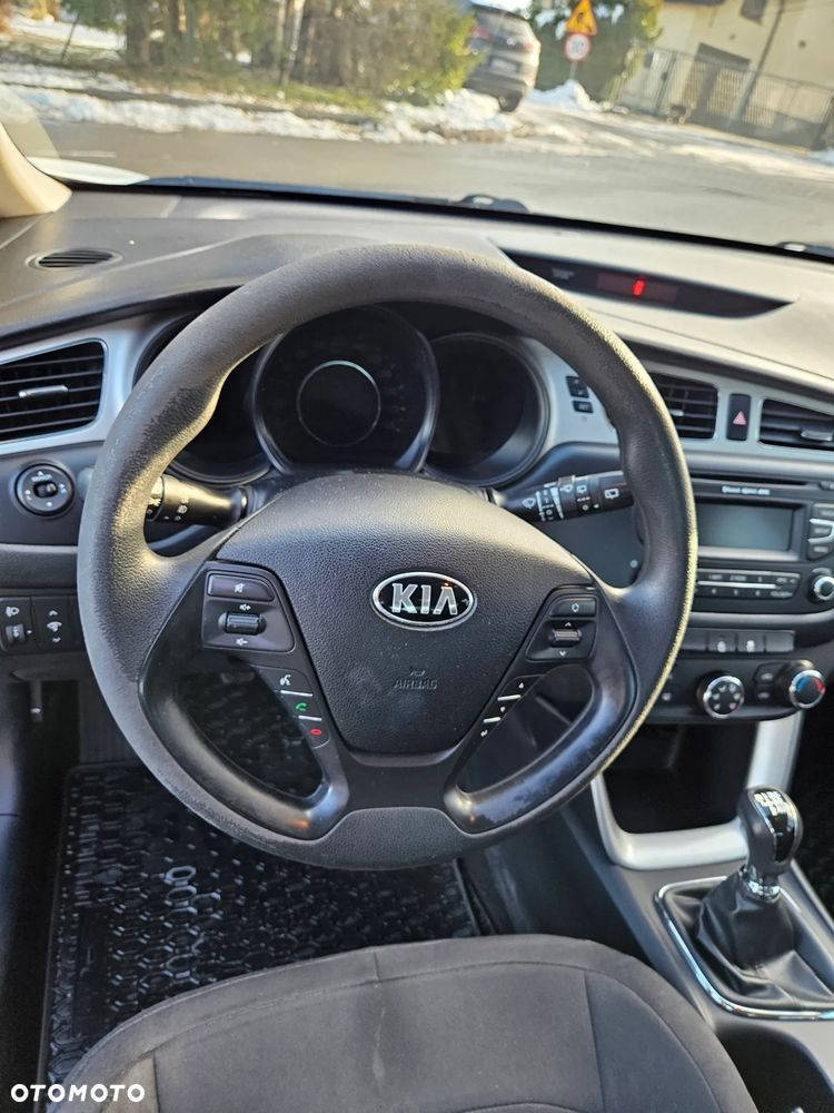 Kia Ceed 1.4 CRDi L - 10