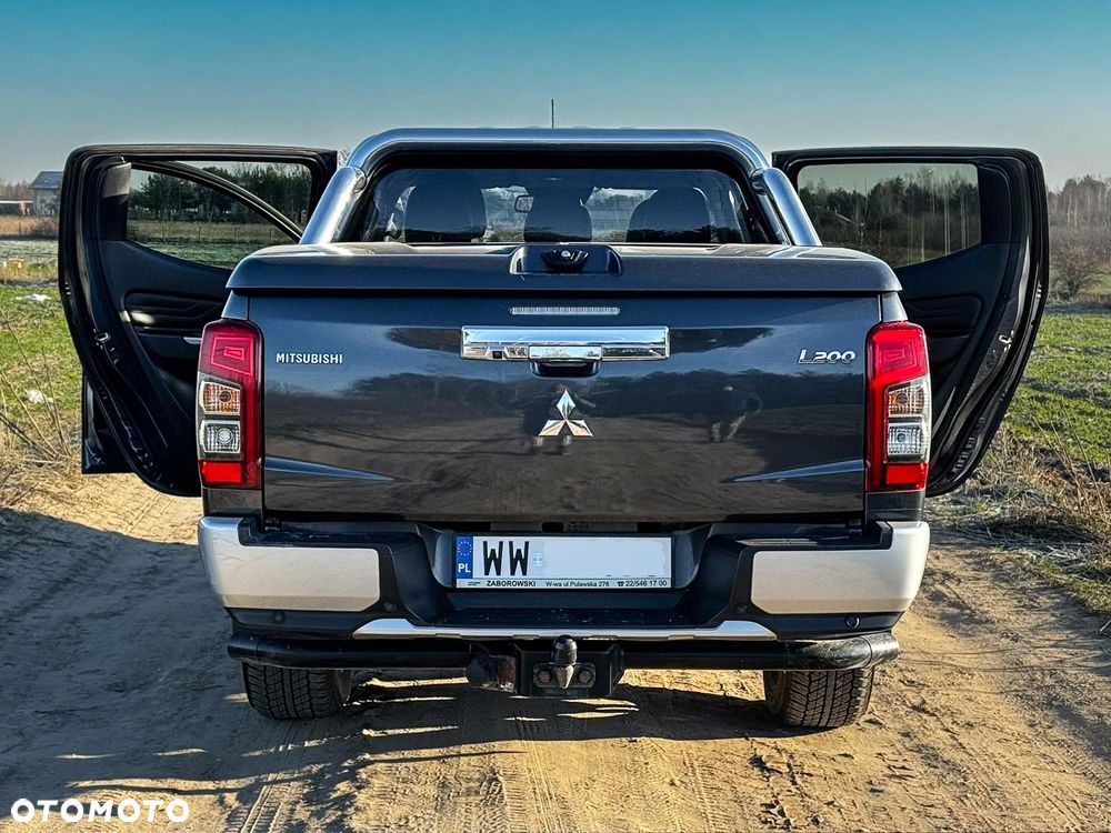 Mitsubishi L200 2.2 d DC Power Instyle Plus - 15