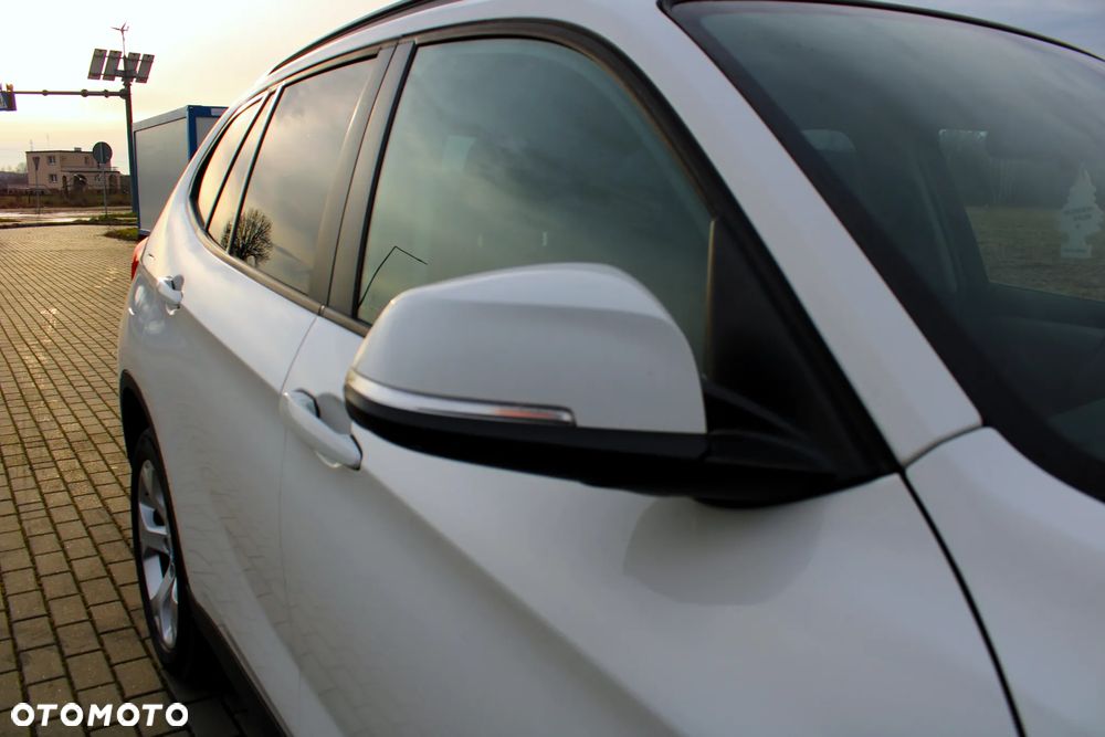 BMW X1 xDrive18d - 11