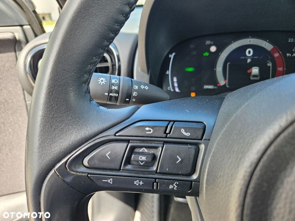 Toyota Yaris Cross Hybrid 1.5 Comfort - 19