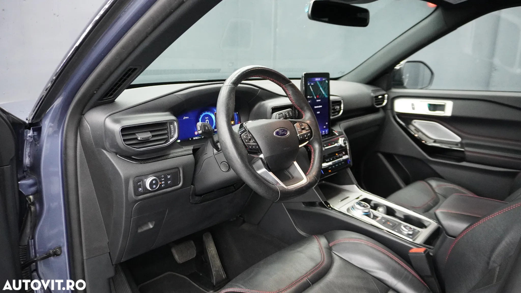 Ford Explorer 3.0 PHEV ST-Line - 25