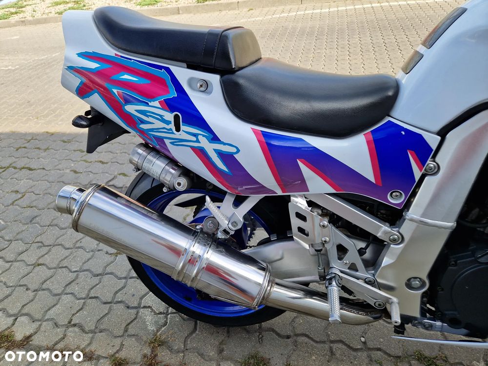 Suzuki GSX-R - 27
