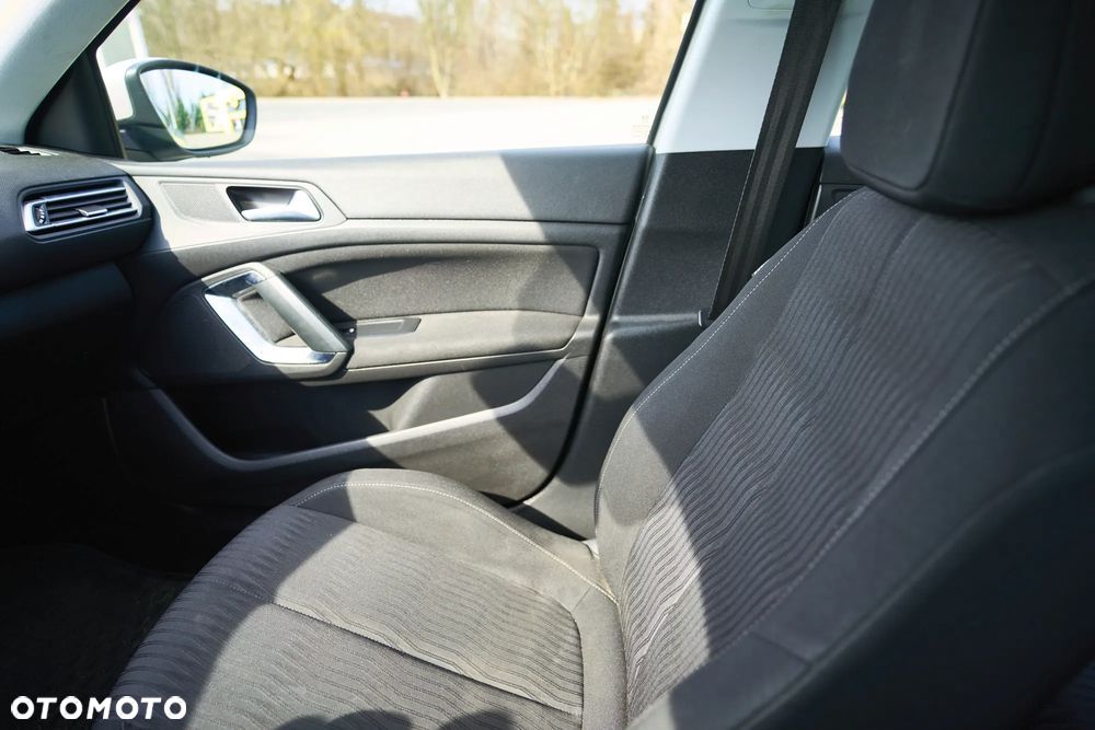Peugeot 308 1.2 VTi/PureTech Active - 18