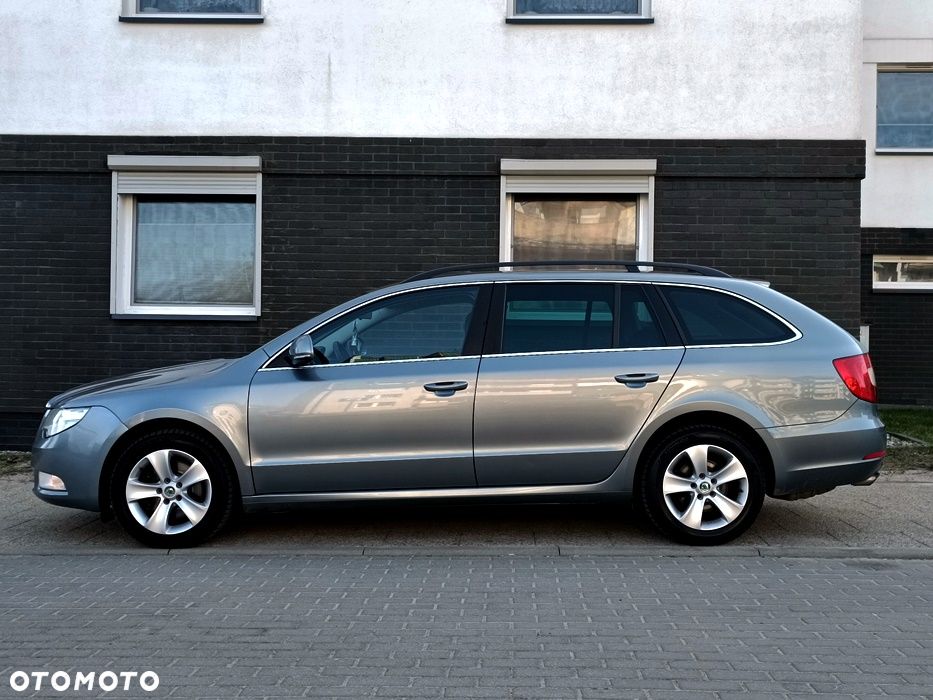 Skoda Superb 2.0 TDI Elegance DSG - 10