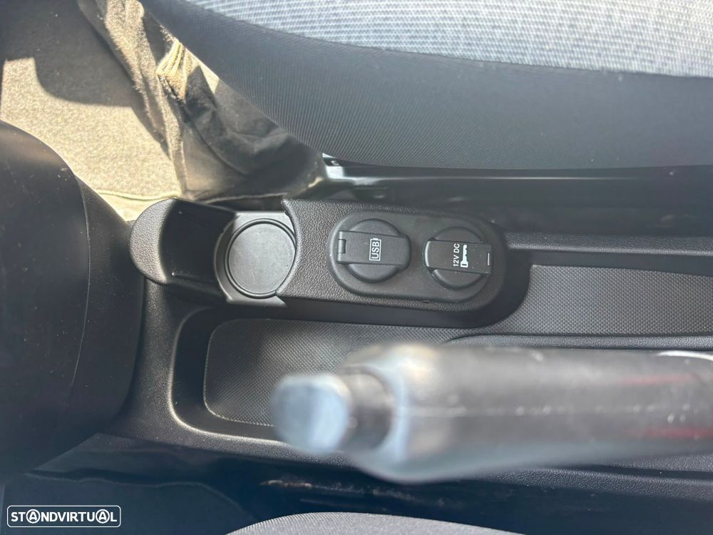 Fiat Fiorino 1.3 M-JET 95cv - AC - GPS - IVA DEDUTÍVEL - 42