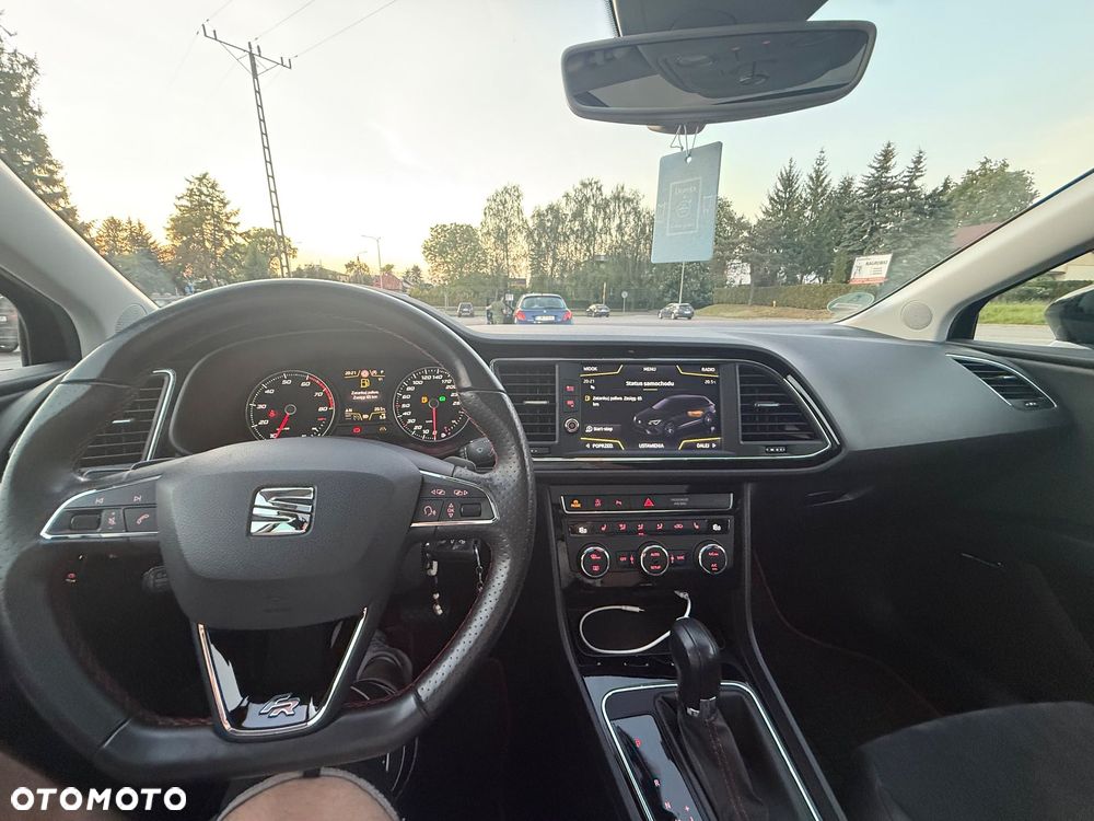 Seat Leon 1.8 TSI FR Black S&S DSG - 9