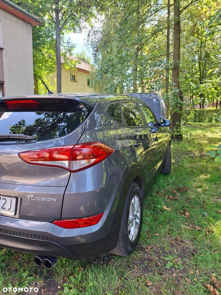 Hyundai Tucson 1.6 GDI BlueDrive Style 2WD - 10