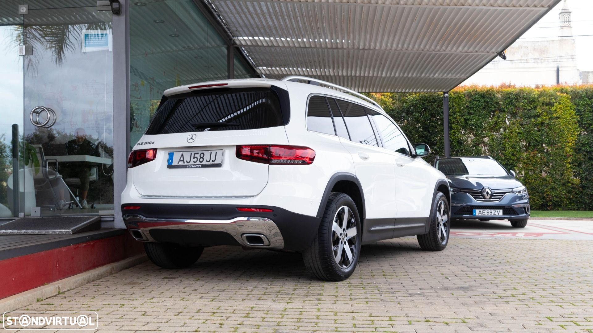 Mercedes-Benz GLB 200 - 3