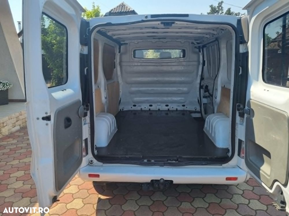 Opel Vivaro - 6