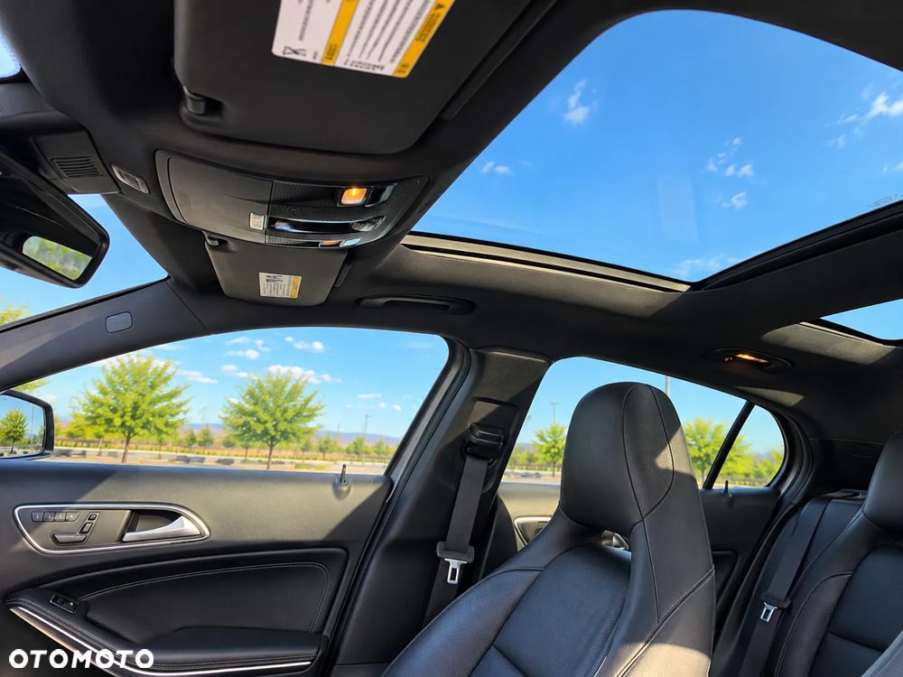 Mercedes-Benz GLA 220 4-Matic - 10