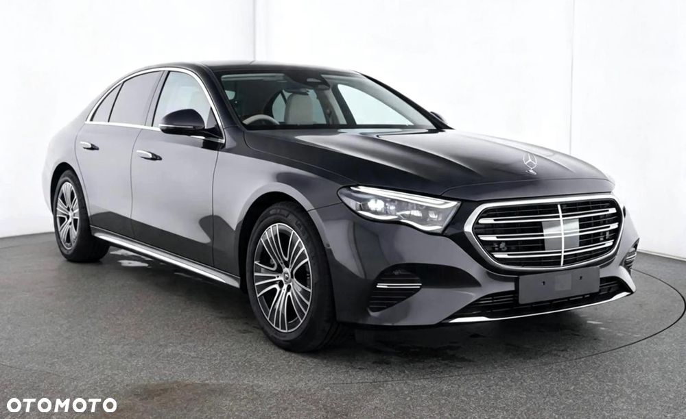 Mercedes-Benz Klasa E 220 d mHEV 4-Matic Exclusive 9G-Tronic - 1