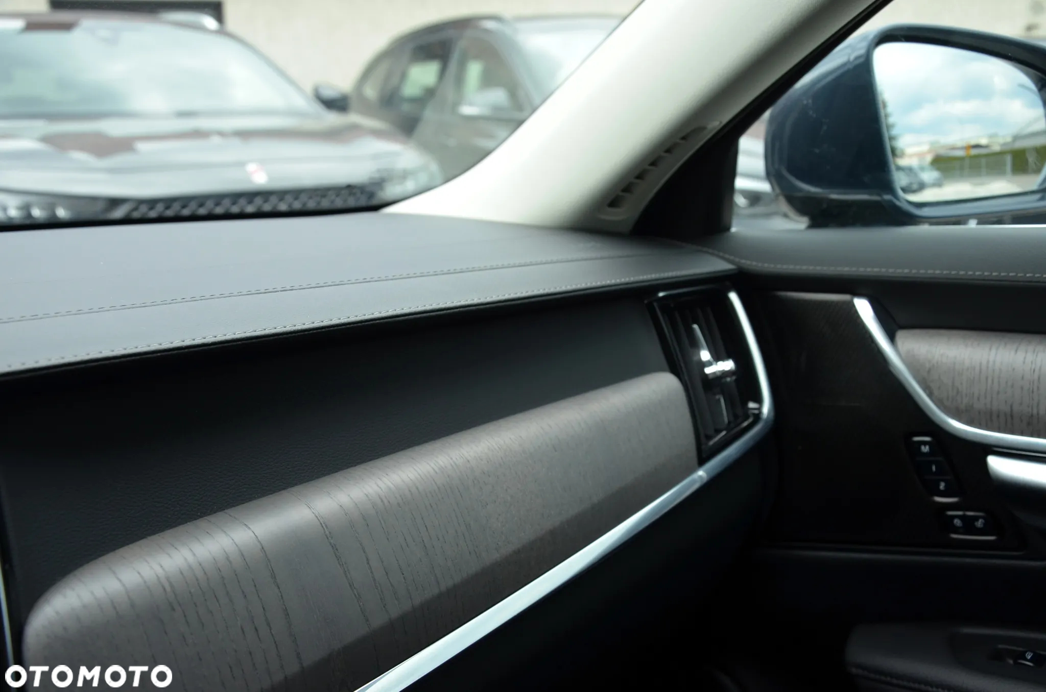Volvo V90 T6 Recharge AWD Geartronic Inscription - 31