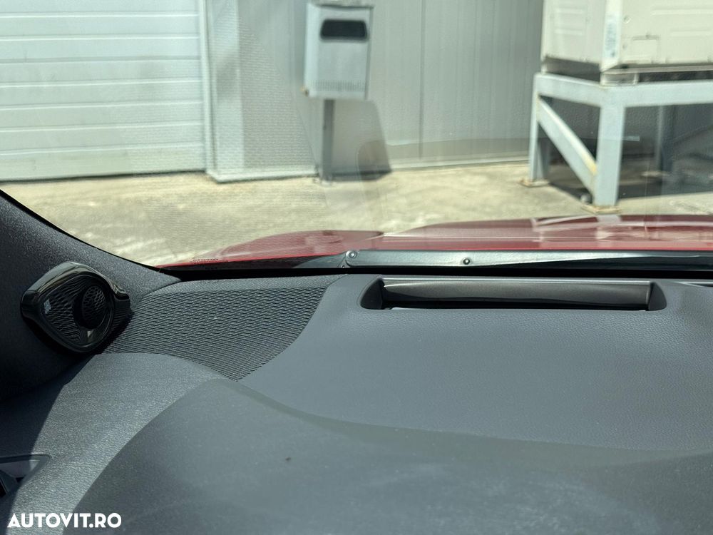 Toyota Corolla - 25
