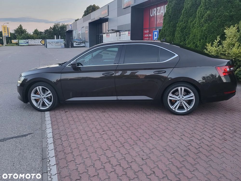 Skoda Superb 2.0 TDI Style DSG - 3