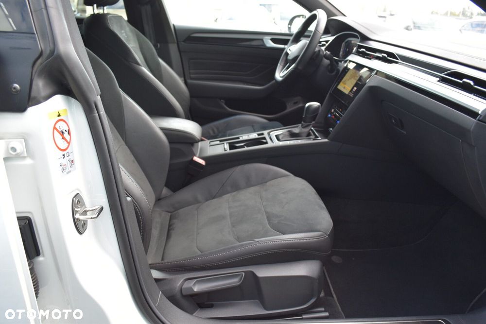 Volkswagen Arteon 2.0 TDI R-Line DSG - 38