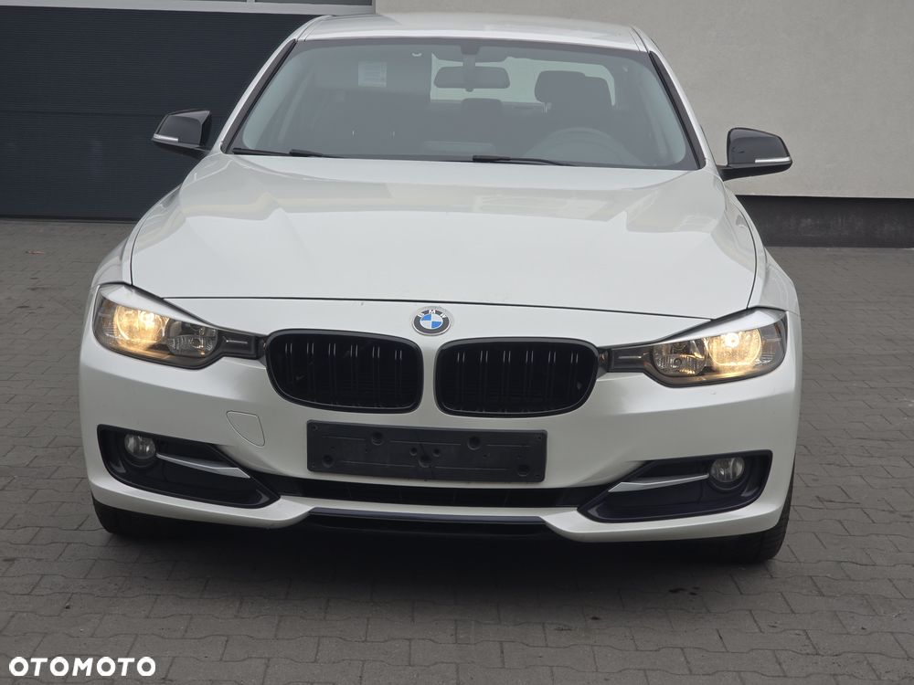 BMW Seria 3 316d M Sport - 11