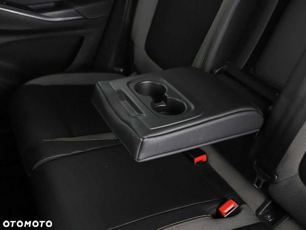 Opel Grandland X 1.2 Start/Stop Automatik Business INNOVATION - 37