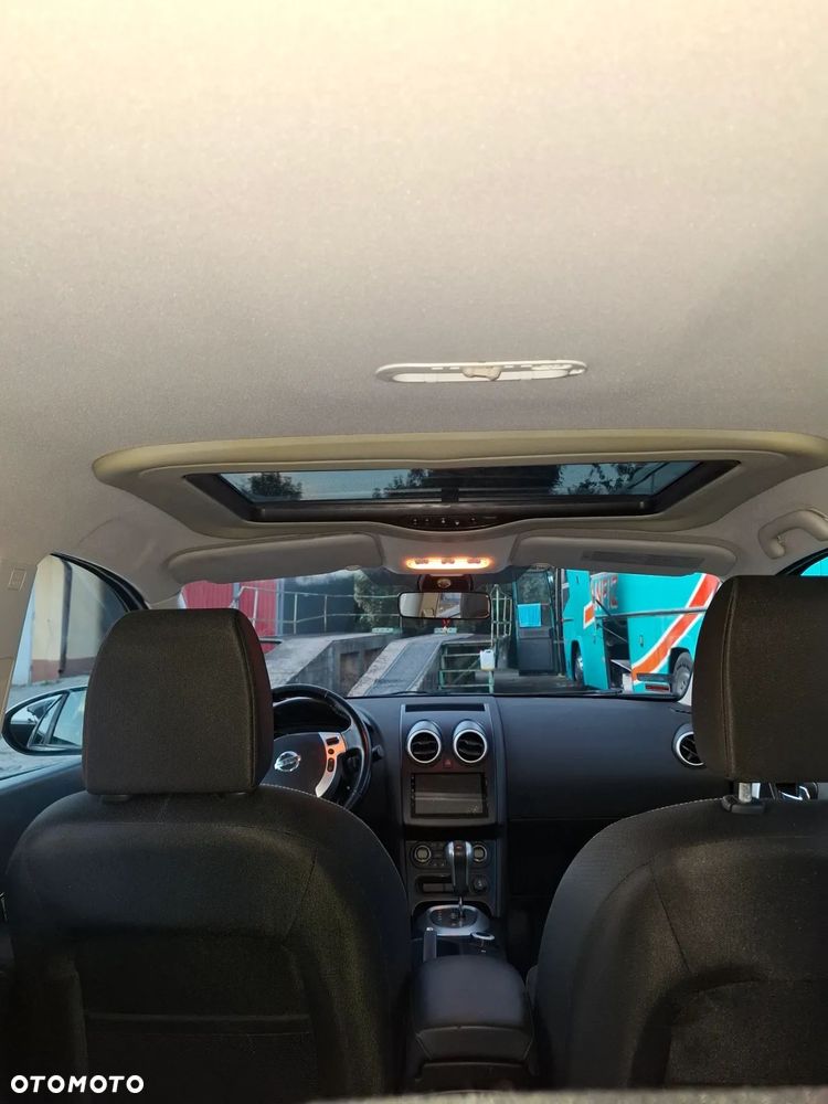 Nissan Qashqai 2.0 dCi DPF 4x4 tekna - 9