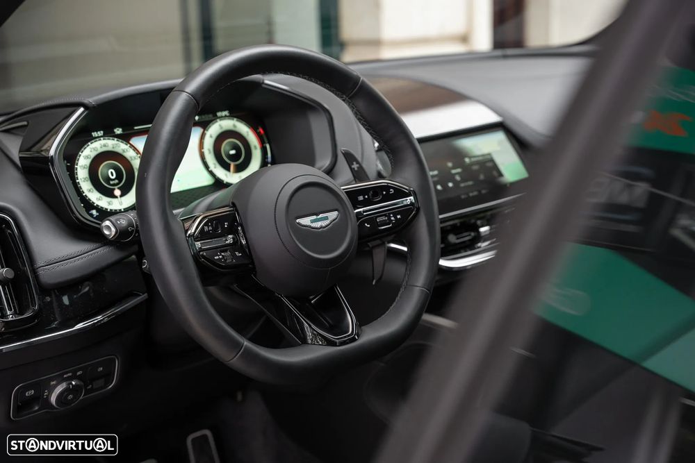 Aston Martin DBX 707 - 8