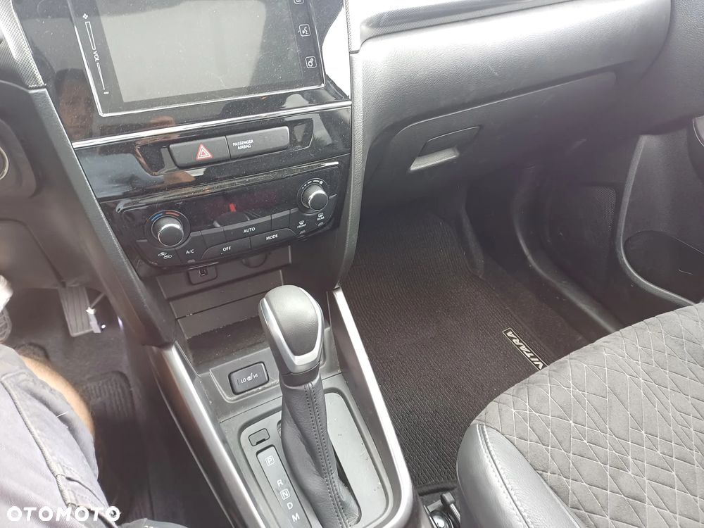 Suzuki Vitara 1.5 Dualjet Hybrid Allgrip AGS Comfort+ - 12