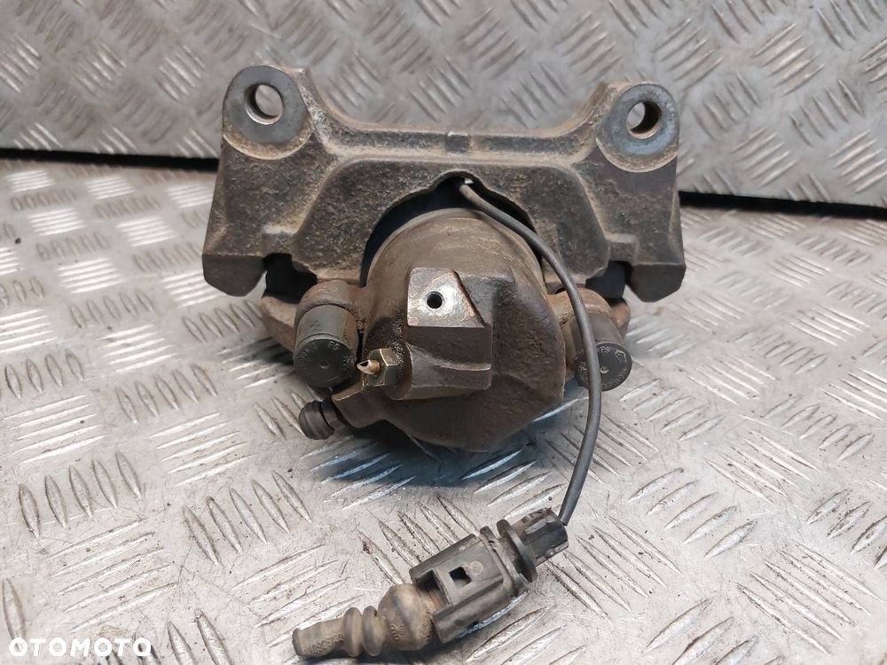 TARCZE HAMULCOWE PRZÓD + KLOCKI + ZACISKI AUID A6 C6 2.0 TDI - 13