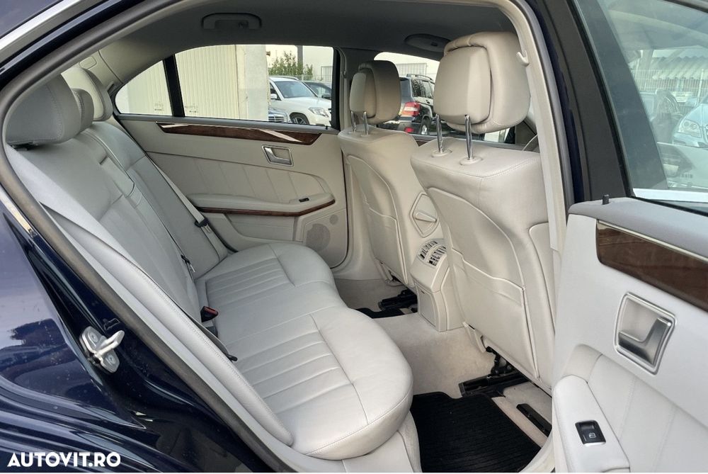 Mercedes-Benz E 250 CDI 4MATIC BlueEfficiency Aut. - 12