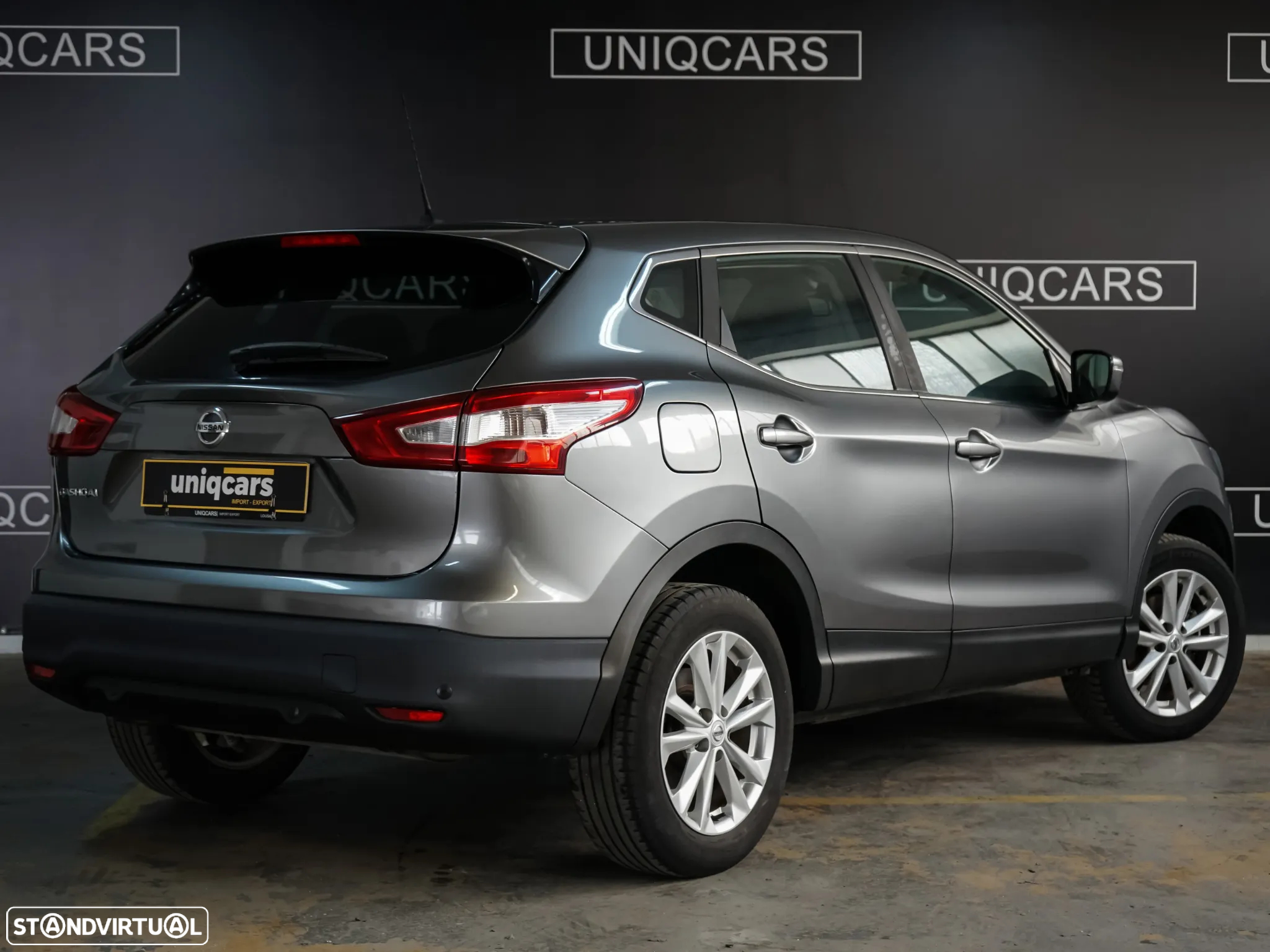 Nissan Qashqai 1.5 dCi 360 S - 6