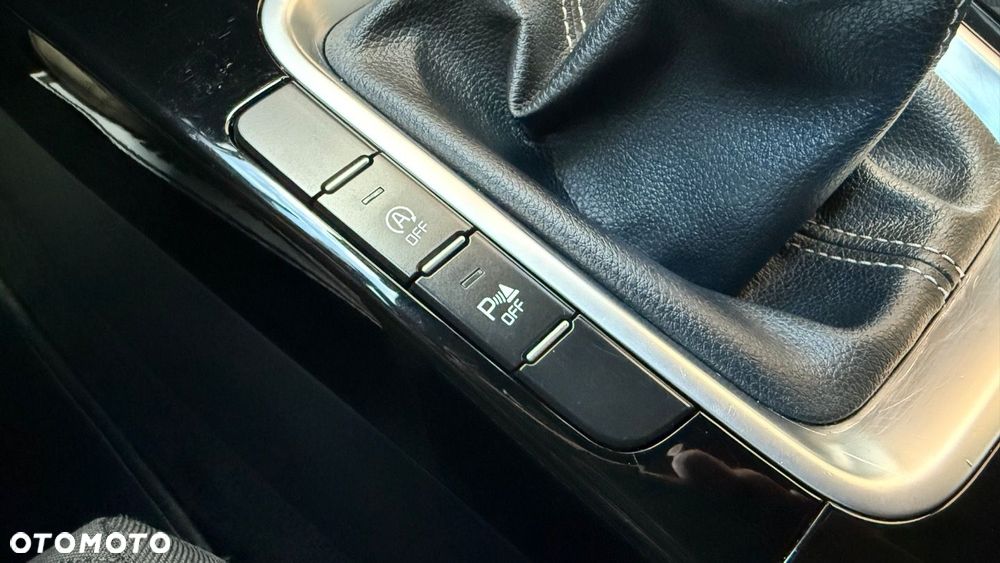 Kia ProCeed - 35