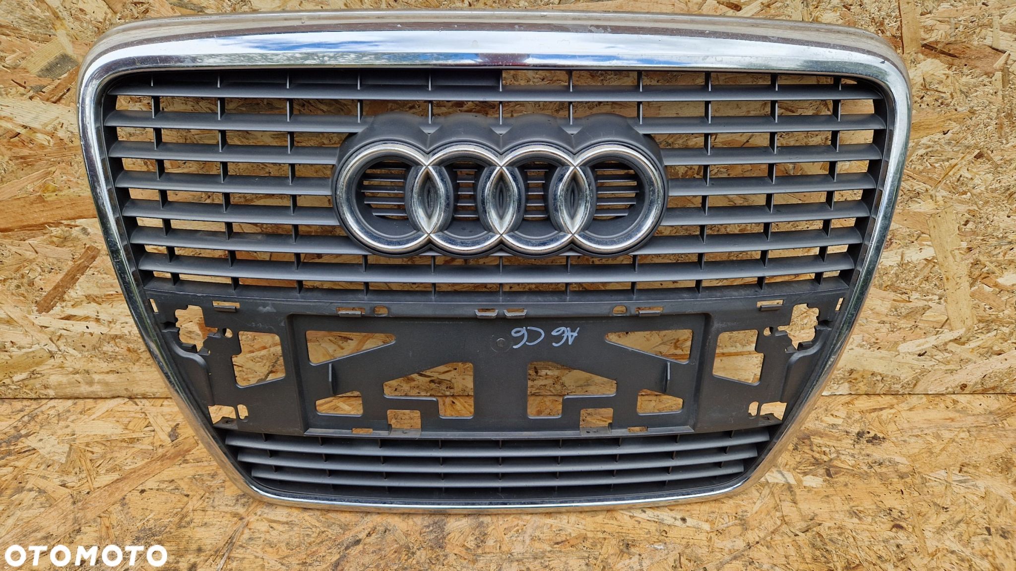 AUDI A6 C6 ATRAPA GRILL ZDERZAKA PRZÓD 4F0853651 - 1