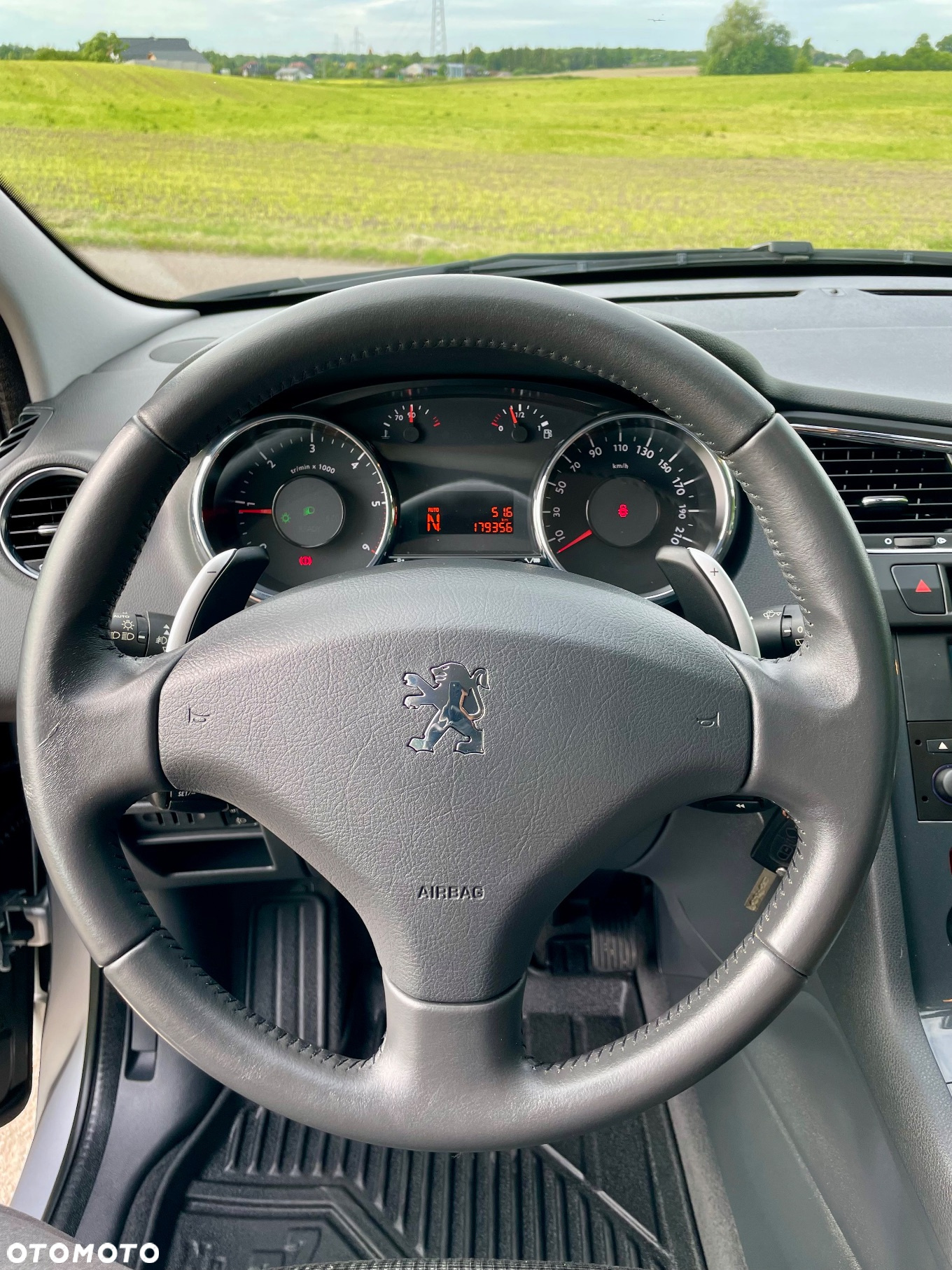 Peugeot 5008 e-HDI FAP 115 EGS6 Stop&Start Active - 32