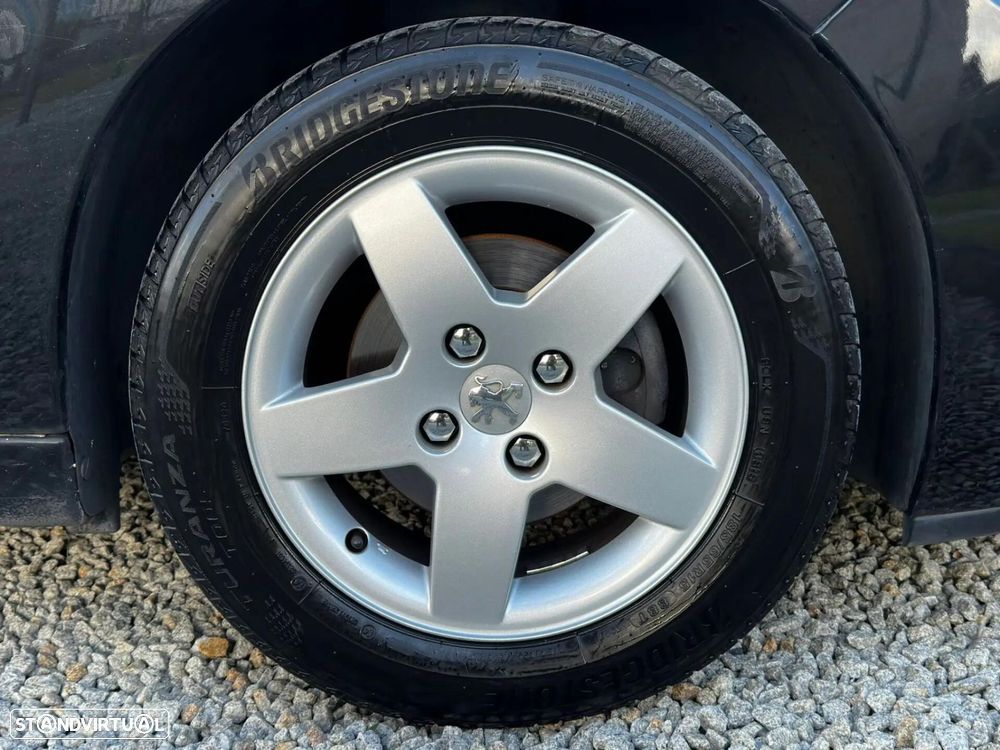 Peugeot 207 1.6 HDi Van - 8