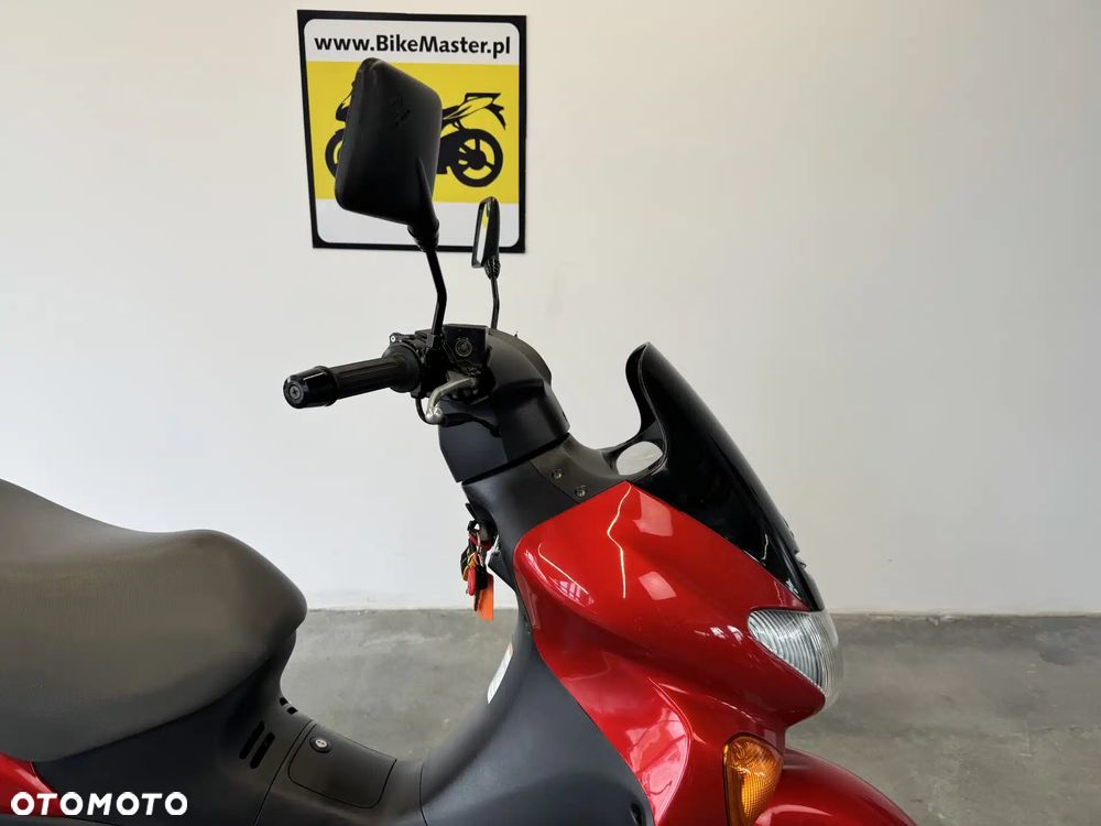Suzuki Inny - 11