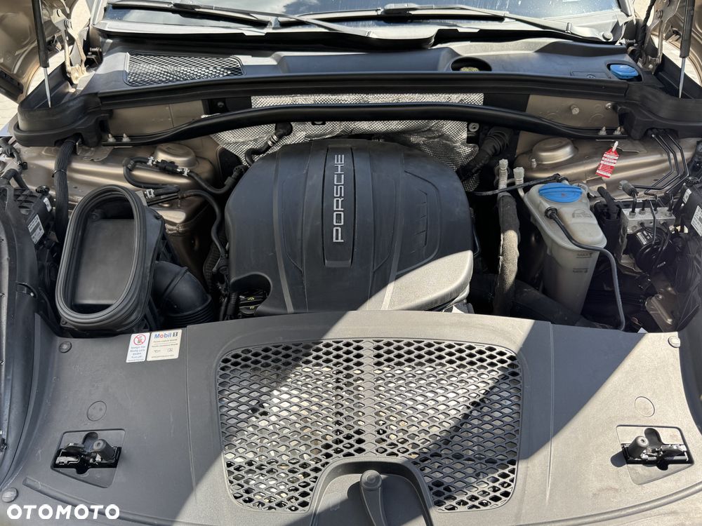 Porsche Macan - 10