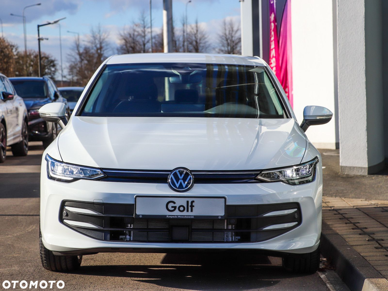 Volkswagen Golf - 8