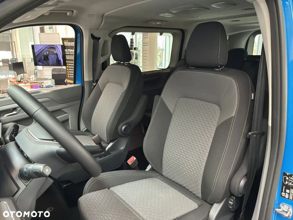 Volkswagen Caravelle - 11