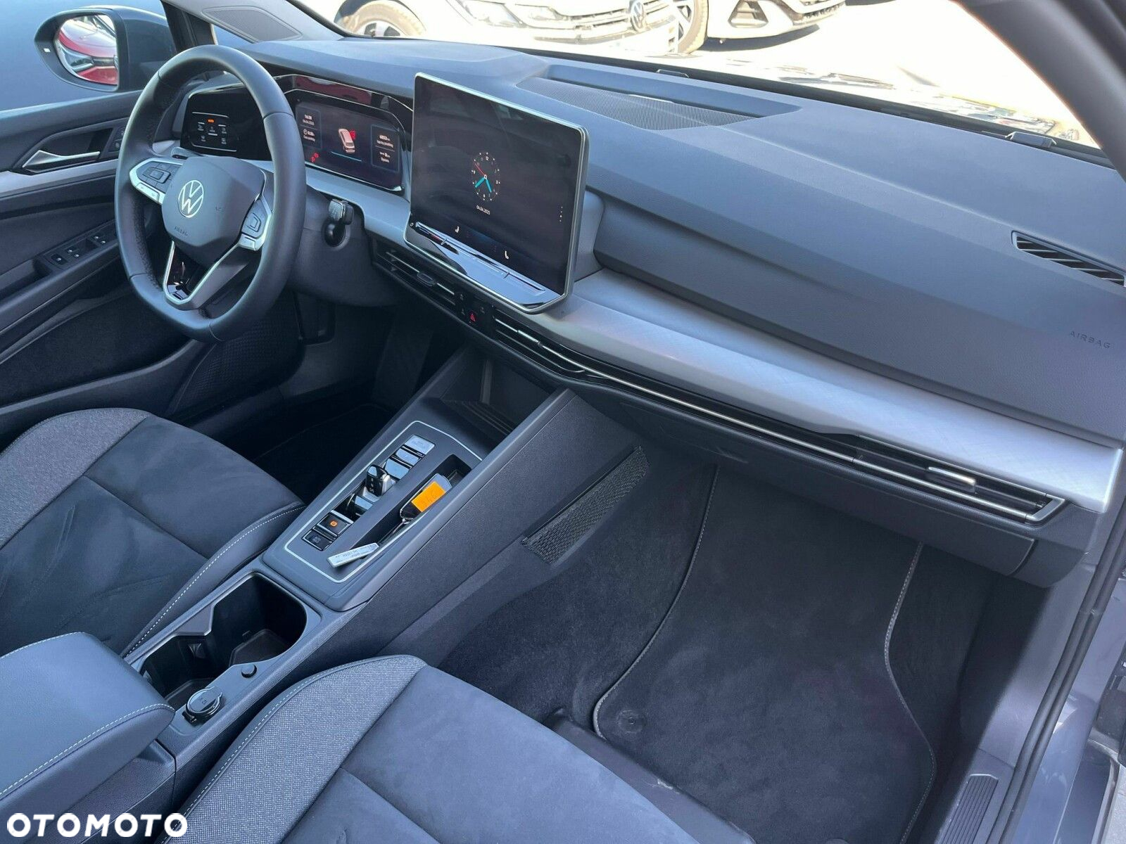Volkswagen Golf - 29