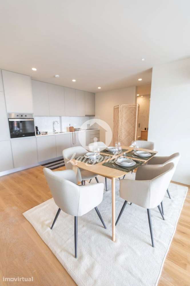 Apartamento T2 com Lugar de Garagem centro do Porto - Grande imagem: 5/33