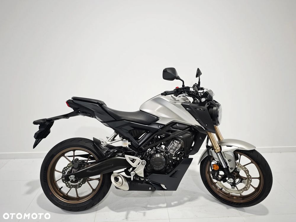 Honda CB - 2