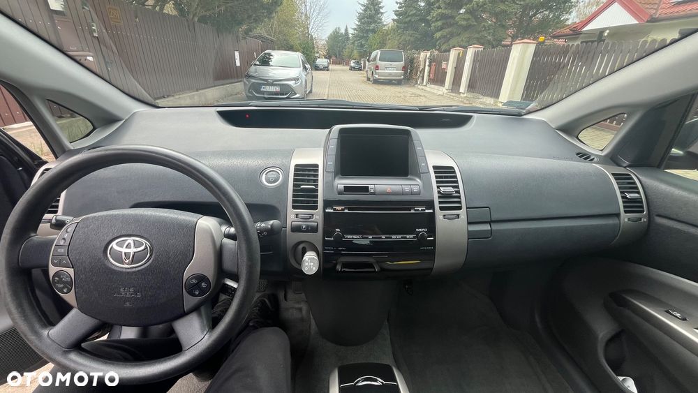 Toyota Prius 1.5 VVT-i Sol - 5