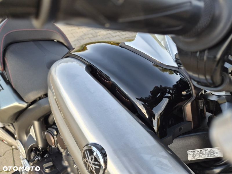 Yamaha V-MAX - 19