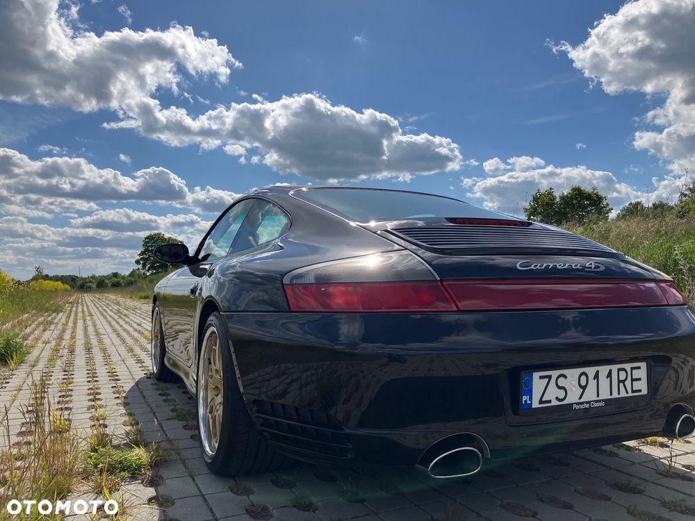Porsche 911 - 9
