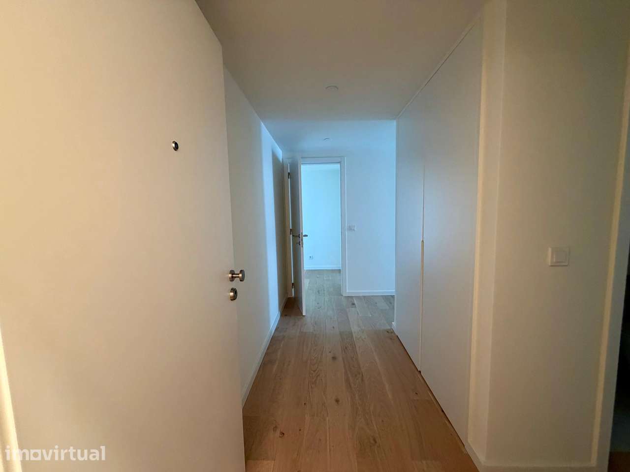 Apartamento T4 condomínio c/ piscina – Av. Novas - Grande imagem: 2/12
