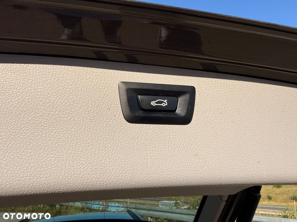 BMW Seria 3 320d - 15